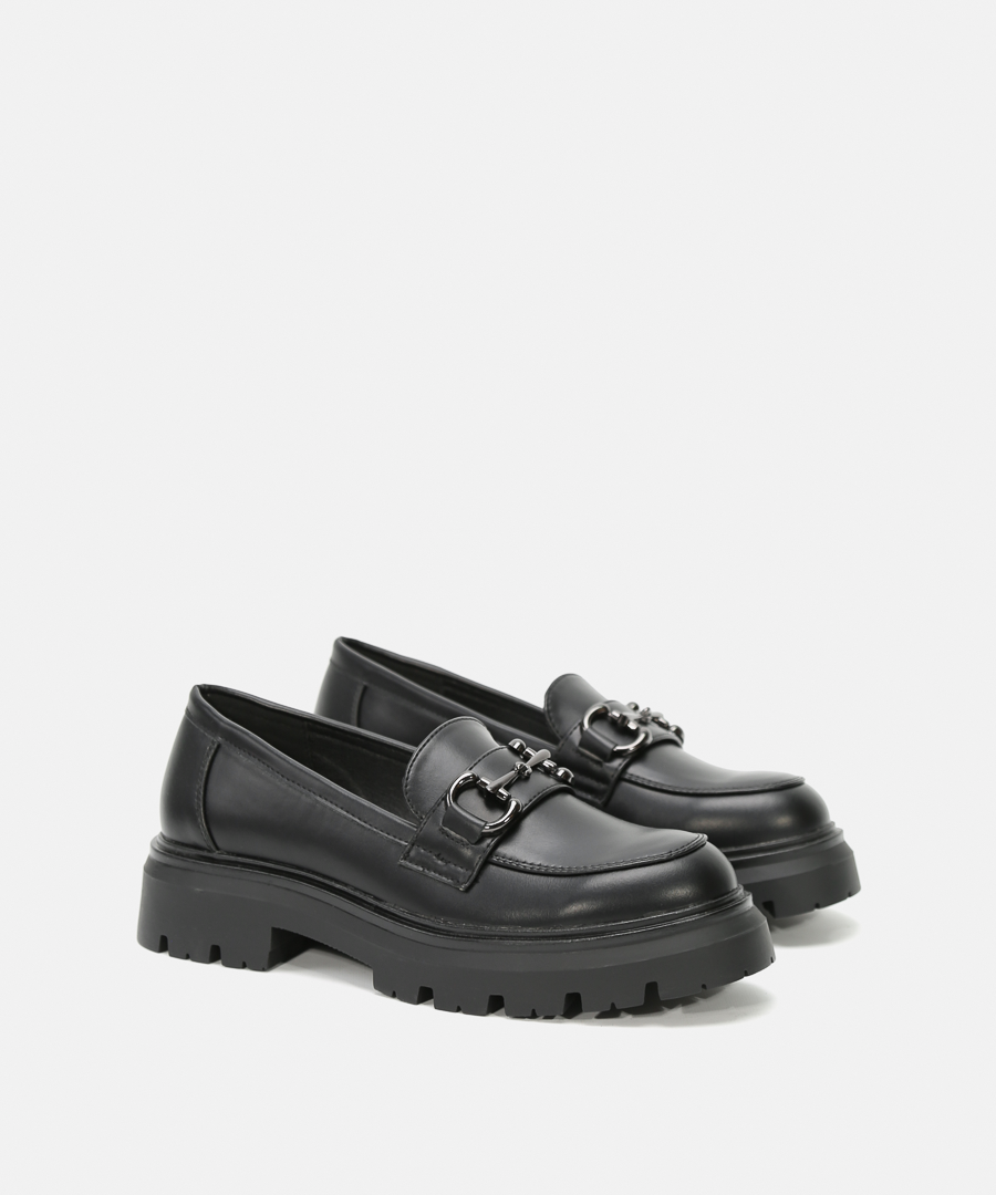 Mocassins detalhe corrente image number null